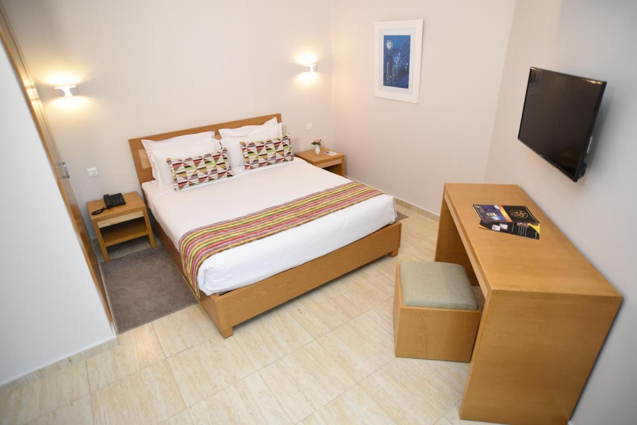 Downtown Hotel 2*